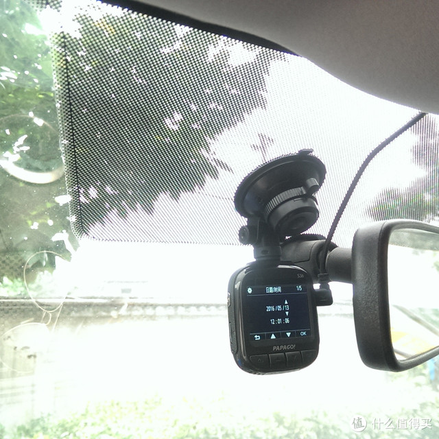 2010款的逍客雷隐藏走线安装：PAPAGO! S36 行车记录仪
