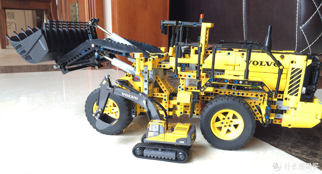 Lego 乐高 Volvo L350F 轮式装载机  lego-42030