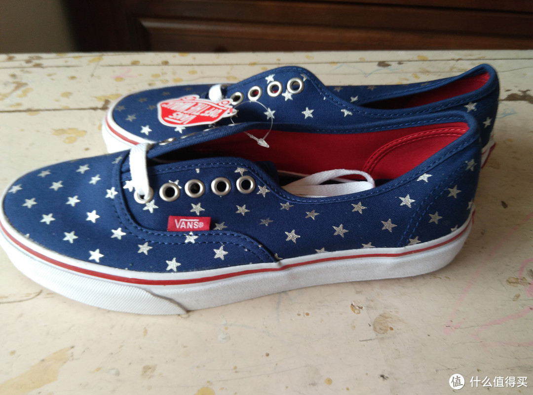 Vans 范斯 Authentic™ 漫天星帆布鞋