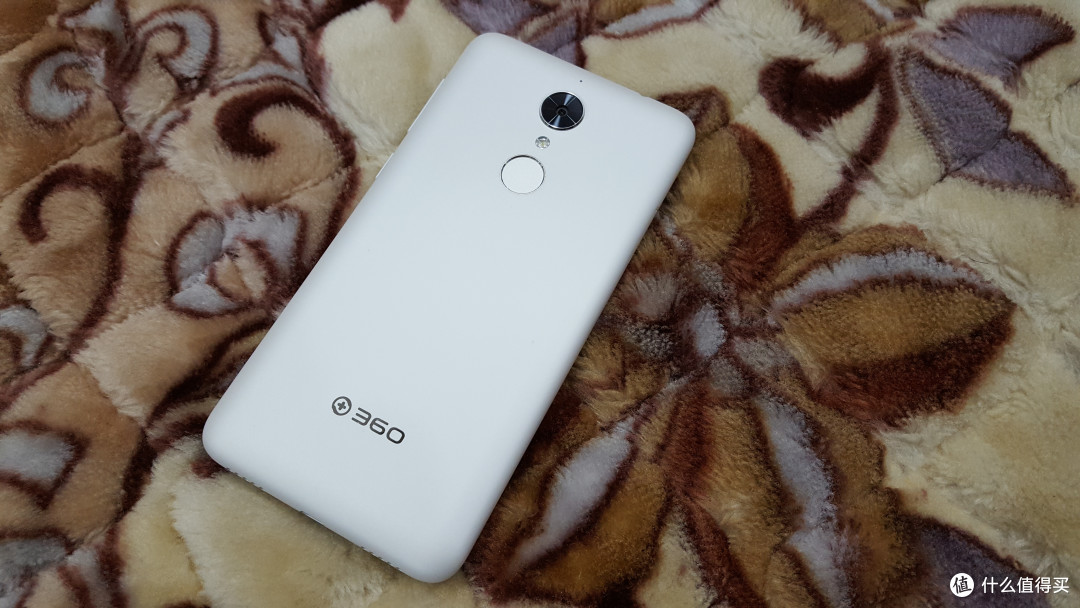 #本站首晒# 千元机玩转4GB RAM:奇虎360 N4 32GB 移动4G 智能手机