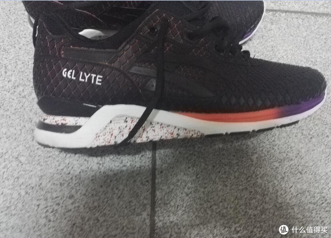 第一双 ASICS 亚瑟士 GEL-Lyte EVO 跑鞋