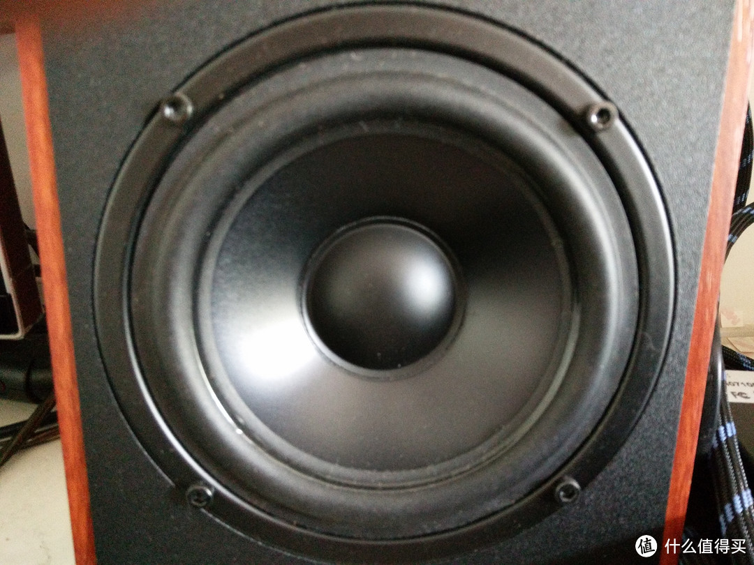 声音可以一听,性价比突出——EDIFIER 漫步者 R2000DB 2.0音响 经典版