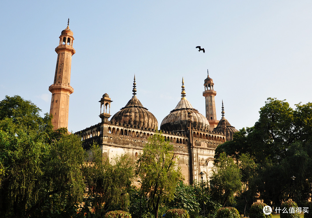 巴拉·伊芒巴拉墓宫（Bara Imambara）