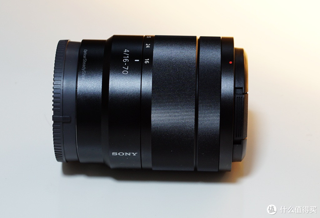 #本站首晒# 蔡司挂机头 — SONY 索尼 E 16-70mm F4 镜头开箱简评