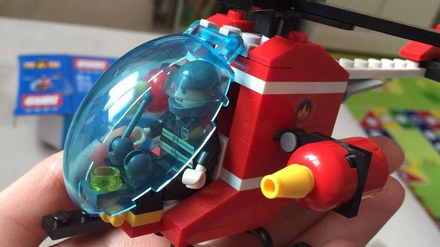 乐高类积木:可爱小白菜——古迪 9206