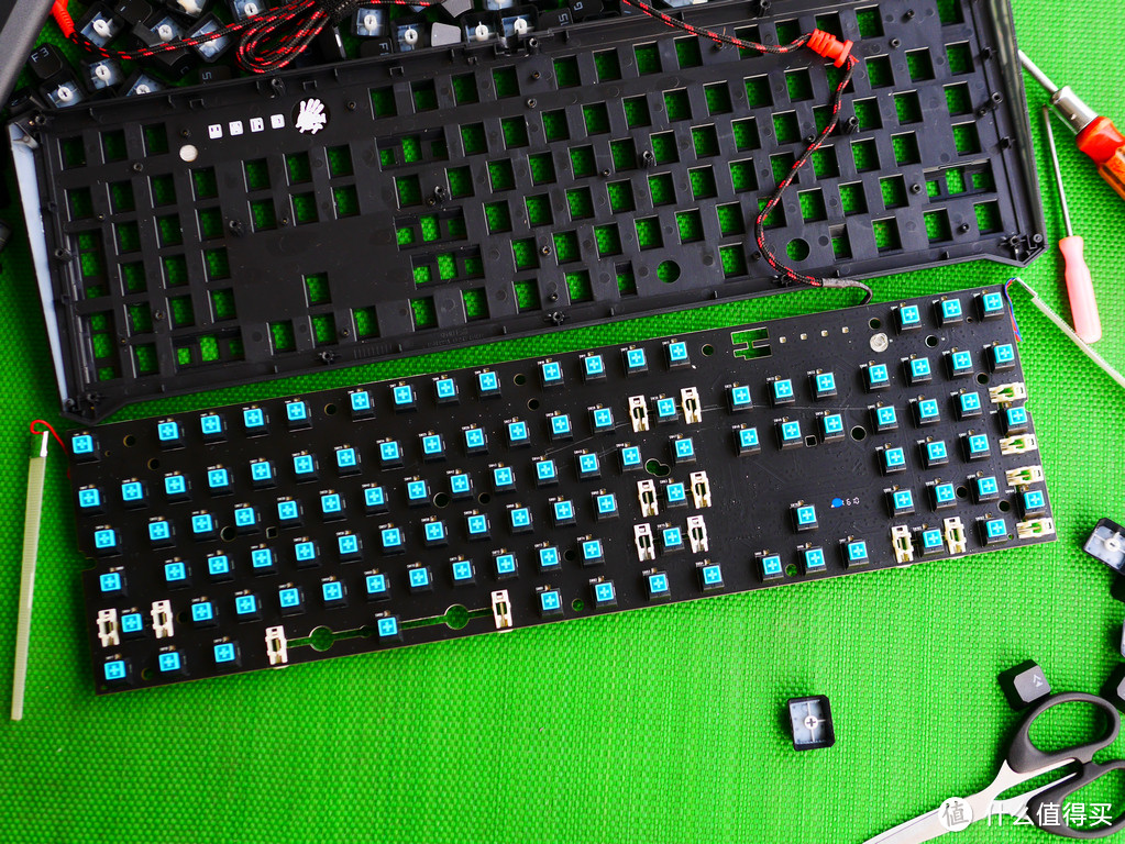 A4TECH 双飞燕 血手幽灵LK2光轴背光机械键盘防水视频实战测试