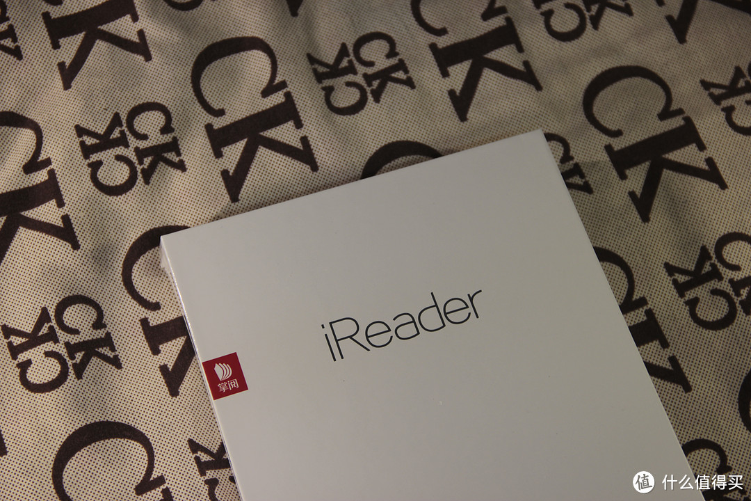 iReader 掌阅 Plus 电纸书阅读器  包装