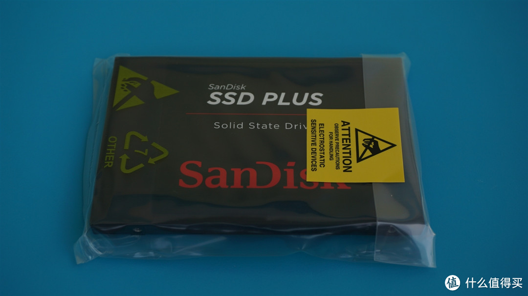 给2台上岁数的笔记本注入新鲜血液 SanDisk 闪迪 SSD PLUS 240GB  固态硬盘 使用体验