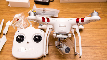 开箱试拍：DJI 大疆 精灵 Phantom 3 S 航拍器无人机 内有视频！