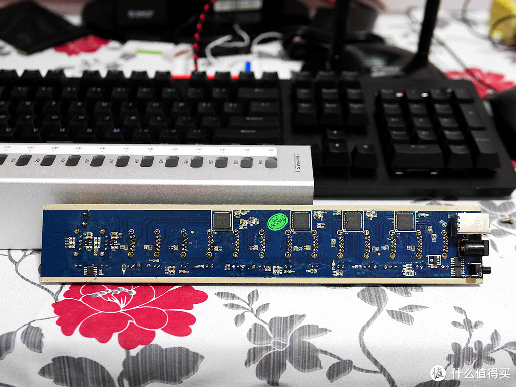 ORICO A3H13P2 全铝 usb3.0 hub 15口 高速扩展集线器 拆解体验