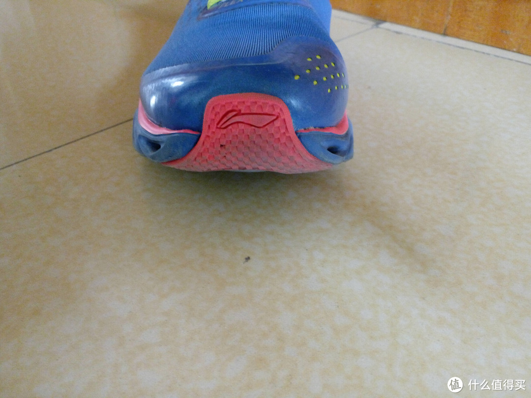 一双舒适的慢跑鞋：LI-NING 李宁 弧五代 深度使用测评（李宁系列测评第一期）