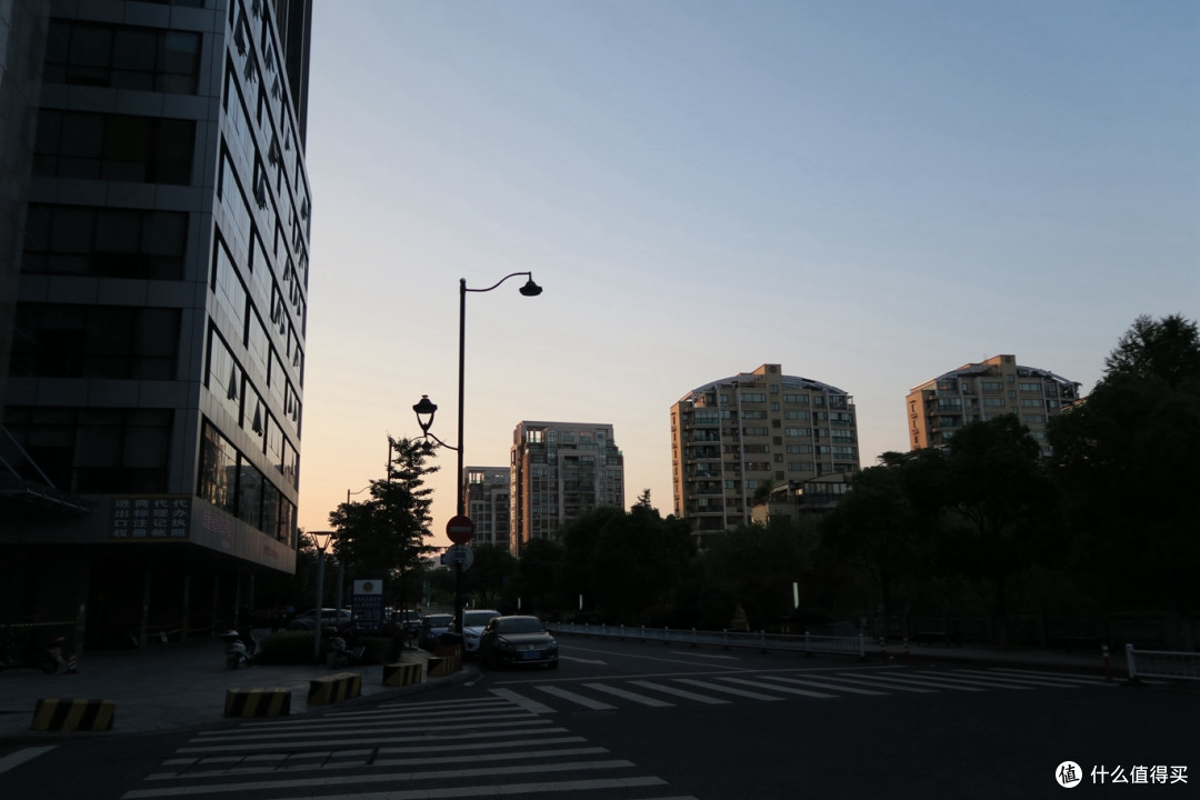 3000元级随手拍设备画质对比,Canon 佳能 G7X 数码相机/ OLYMPUS 奥林巴斯 EP5/ SAMSUNG 三星 S6 智能手机
