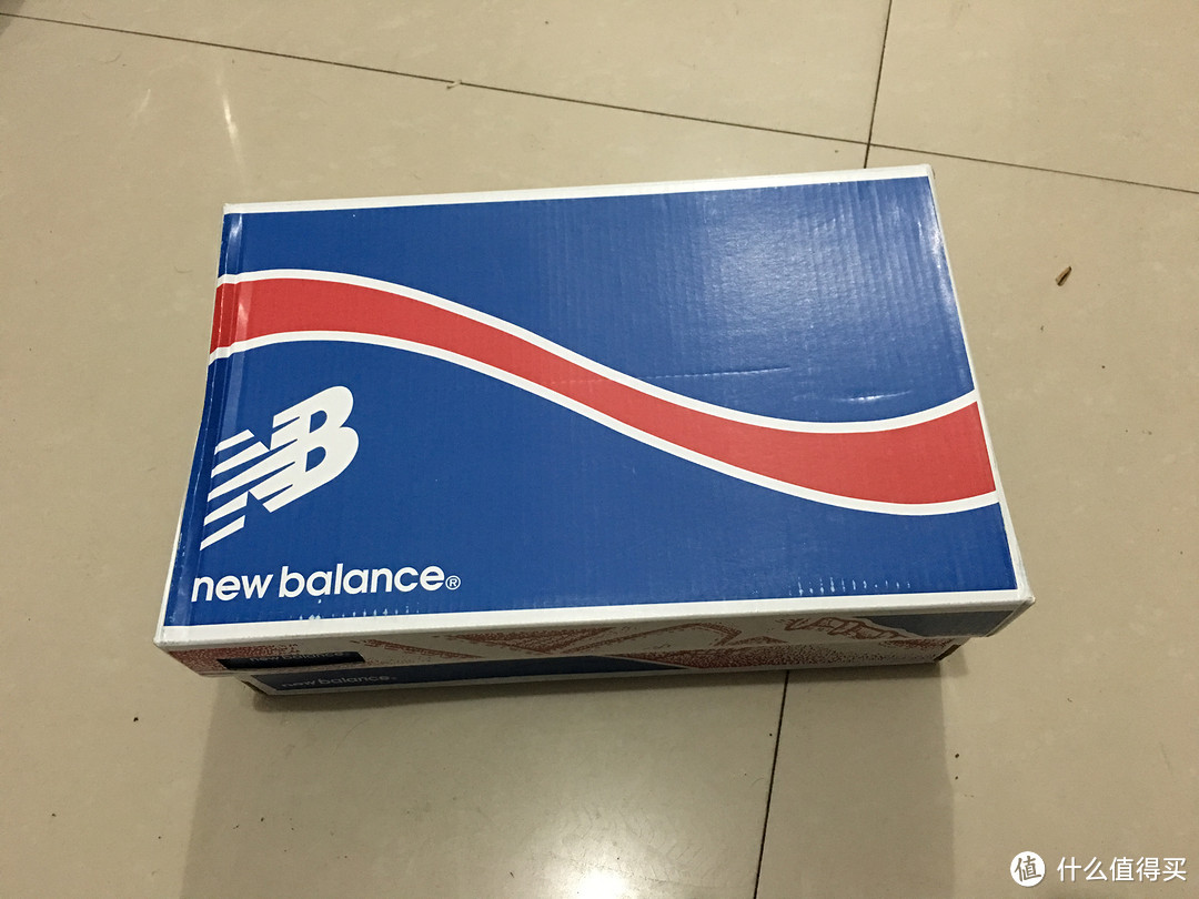 New Balance 复古跑步鞋ML574SOE