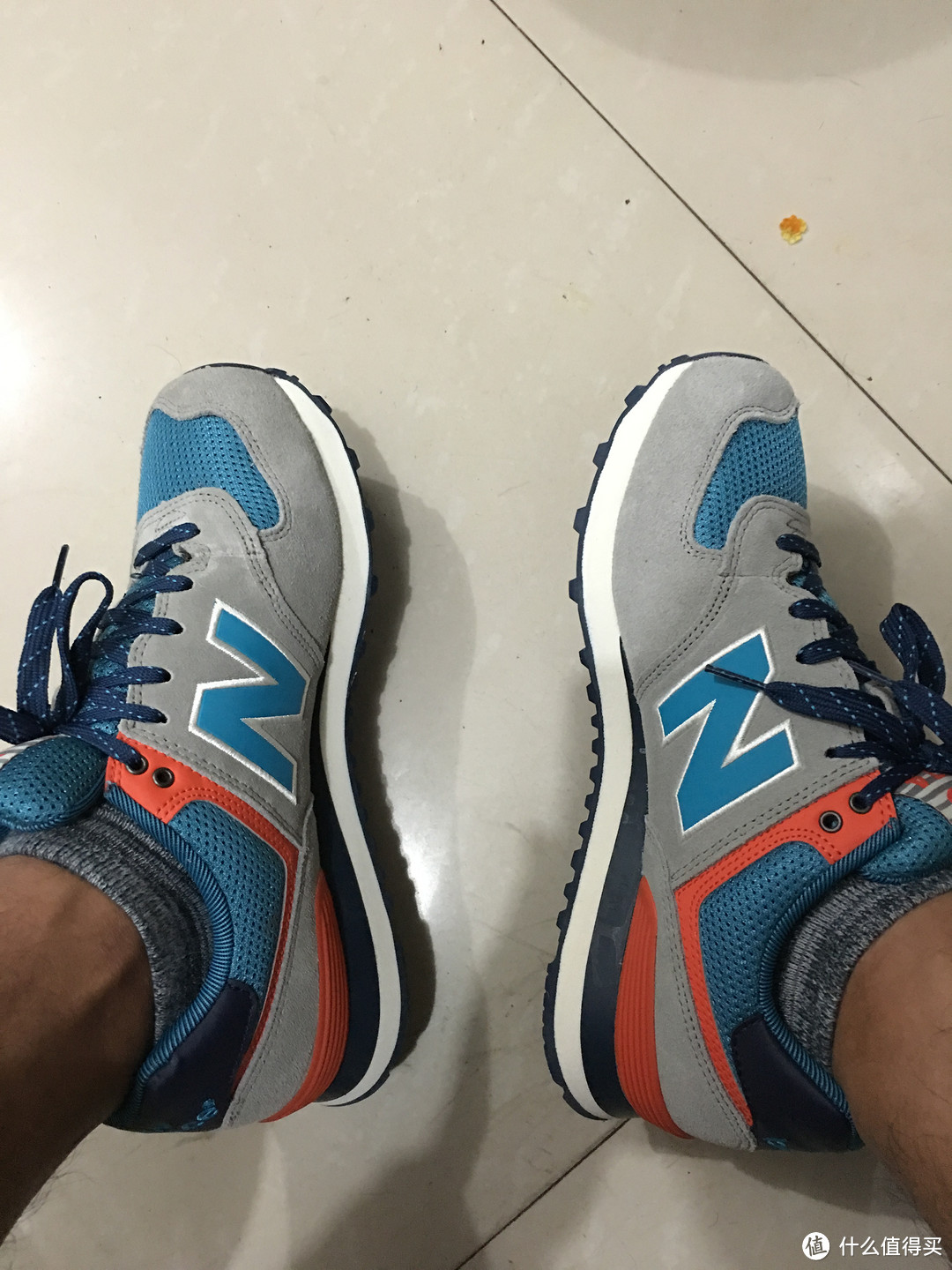 New Balance 复古跑步鞋ML574SOE