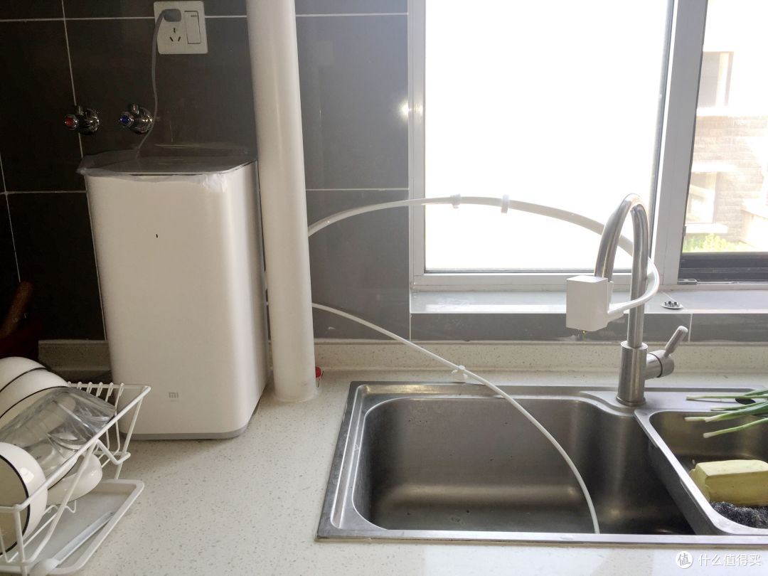 滚到台下切 Mi 小米台上式反渗透净水器 一代 槽下试装 超滤净水器 什么值得买
