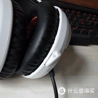 做工出色、灯光很炫、特色突出——SteelSeries 赛睿 西伯利亚350 游戏耳机首发众测