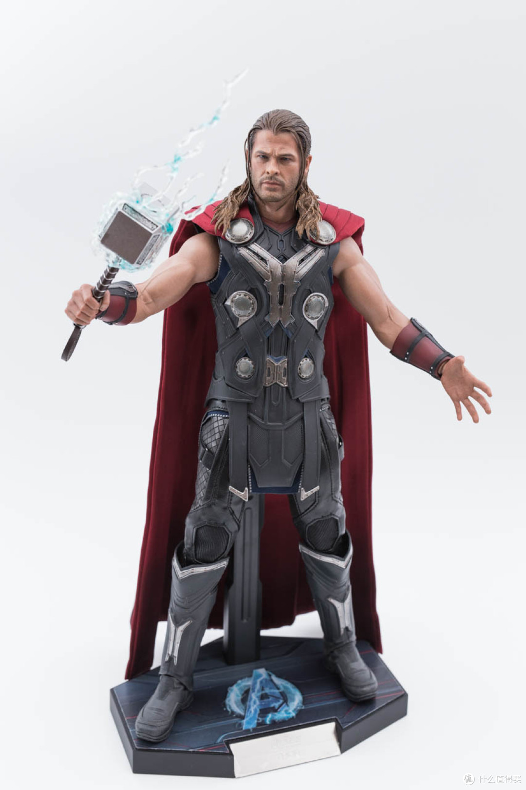 HOTTOYS 复仇者联盟奥创纪元 雷神、幻视、钢铁军团打包晒