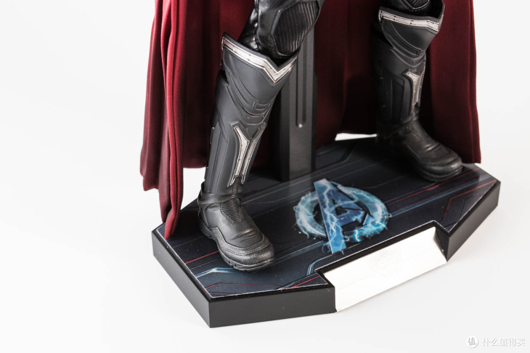 HOTTOYS 复仇者联盟奥创纪元 雷神、幻视、钢铁军团打包晒