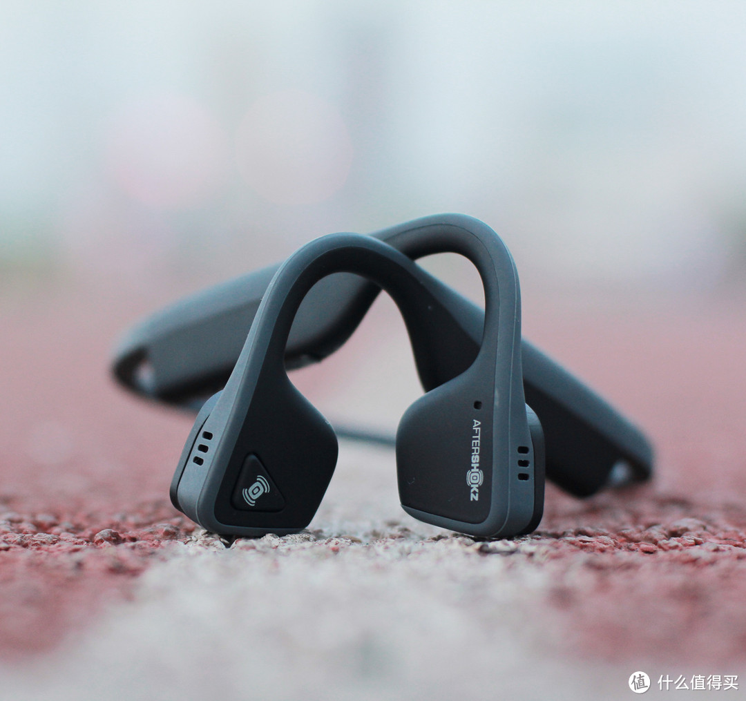 自带BGM：AfterShokz AS600 Trekz Titanium骨传导运动耳机测评