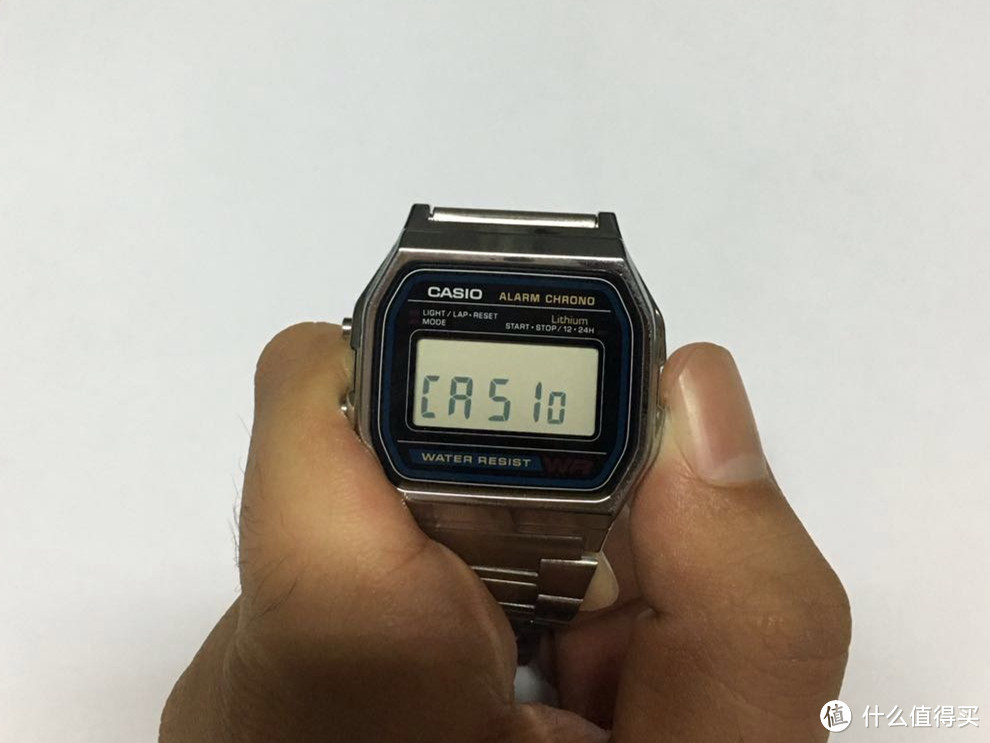 爸爸年轻时好像也戴过：CASIO 卡西欧 A158WA-1JF 复古电子表