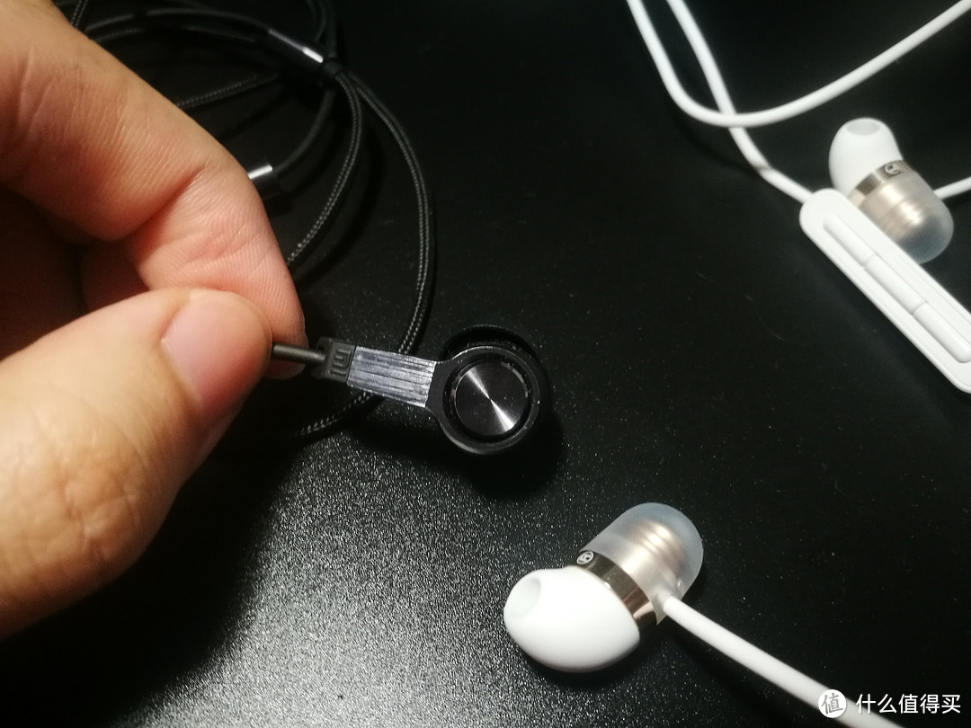 奶嘴设计胶囊音质——MI 小米 胶囊耳机 白色版测评