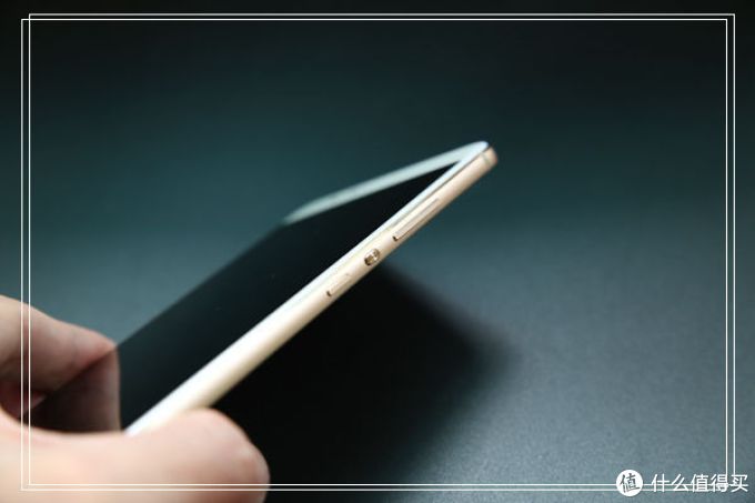 借我一双慧眼吧——评 honor 荣耀 V8 双摄像头手机