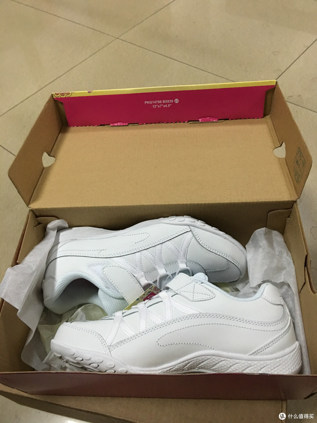 我买了小白鞋,不是为了跟随潮流!Skechers Kids Sweet Kicks 童鞋