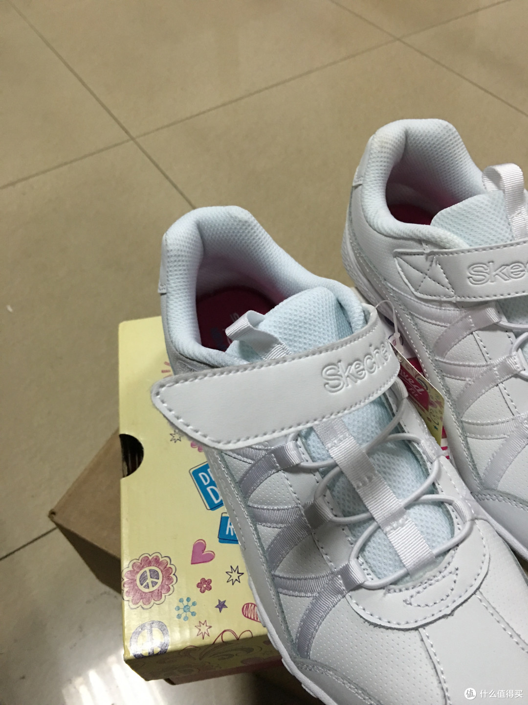我买了小白鞋,不是为了跟随潮流!Skechers Kids Sweet Kicks 童鞋