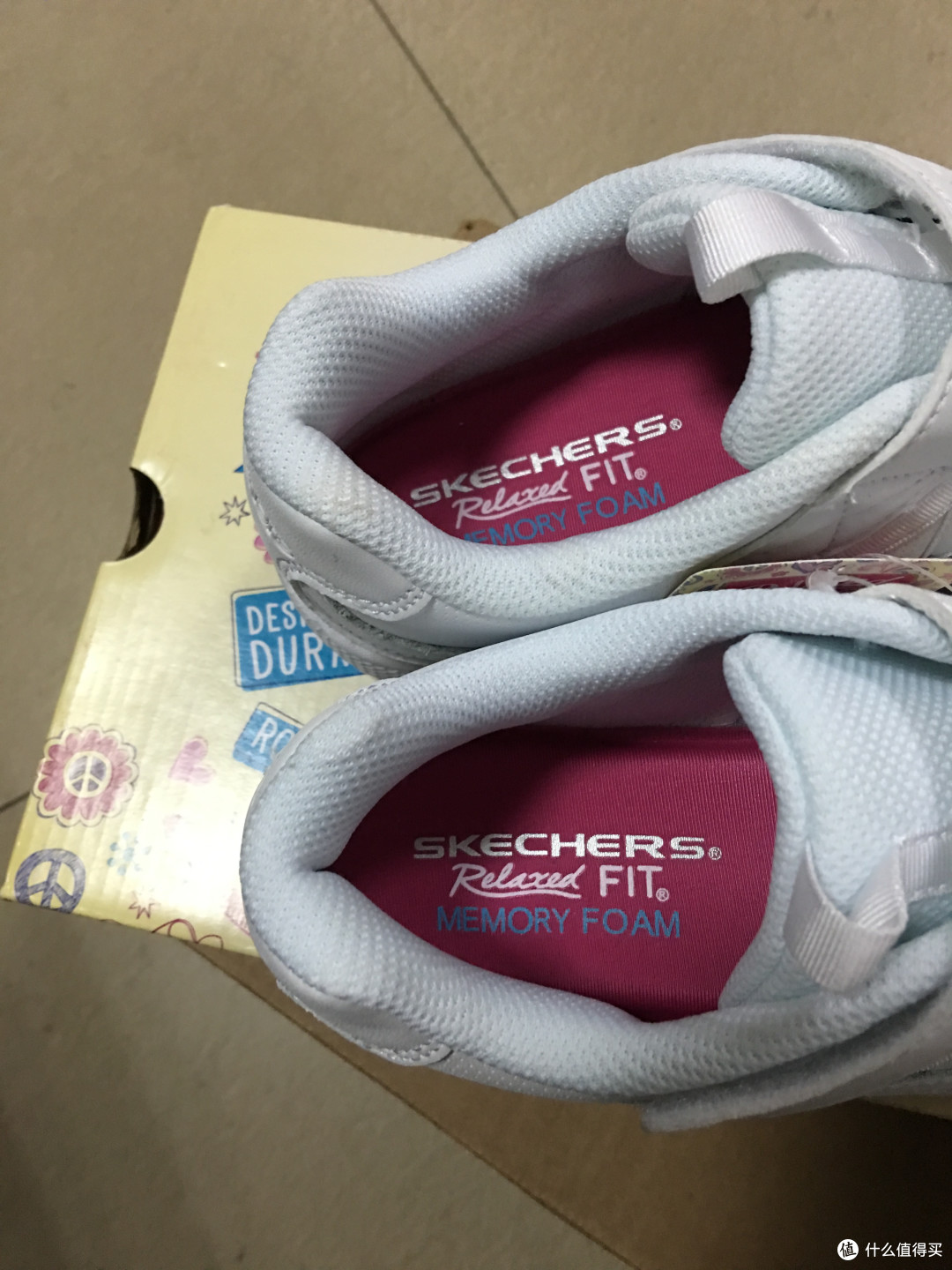 我买了小白鞋,不是为了跟随潮流!Skechers Kids Sweet Kicks 童鞋