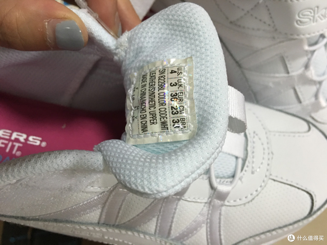 我买了小白鞋,不是为了跟随潮流!Skechers Kids Sweet Kicks 童鞋