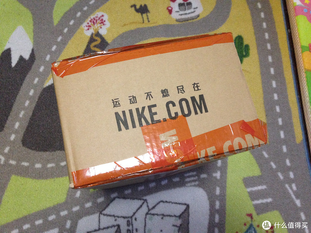 组两双亲子鞋！Nike Roshe One 儿童运动鞋