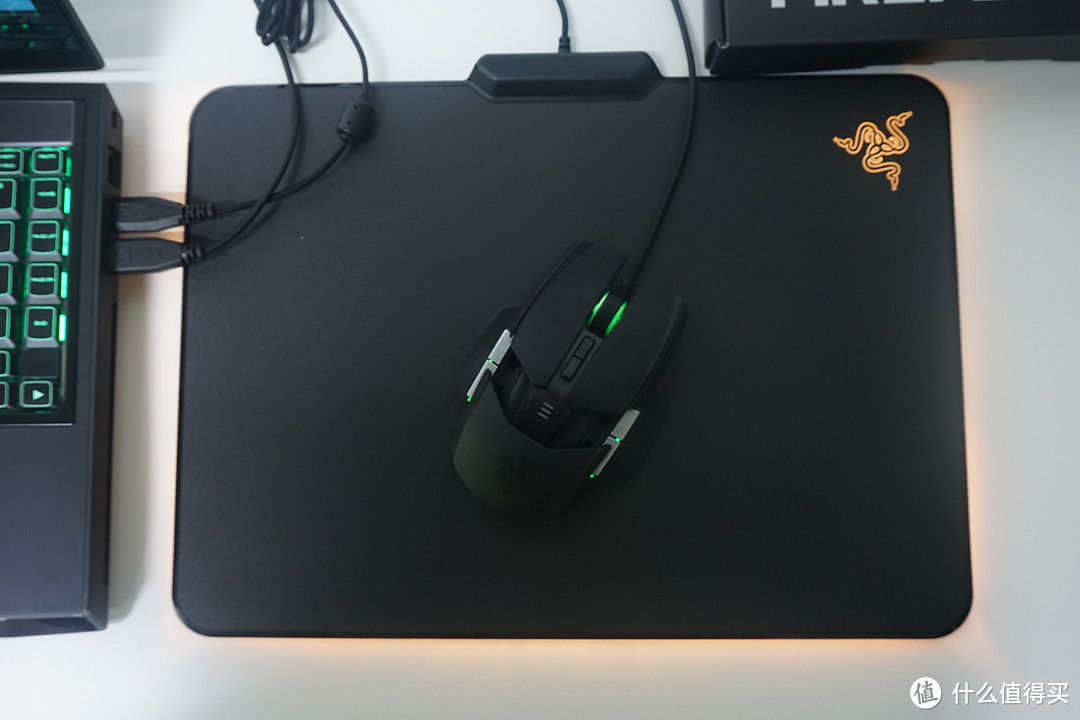 Razer 雷蛇 Firefly 烈焰神虫 鼠标垫