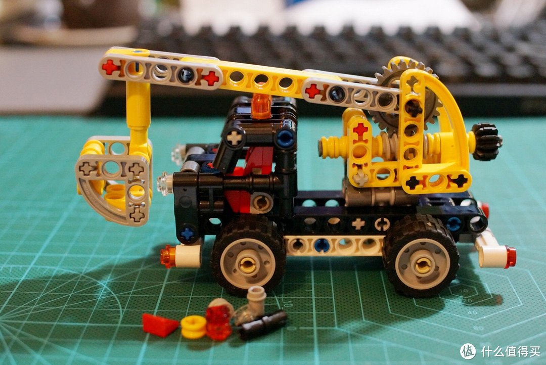 LEGO Technic 乐高机械组 42031 Cherry Picker 车载式吊车