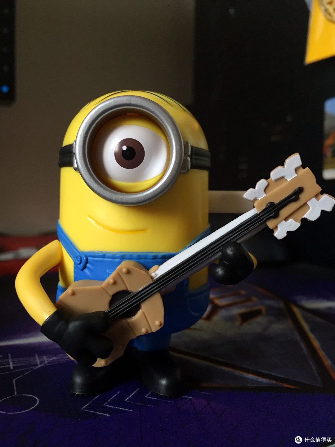 卑鄙的我小黄人大眼萌发条玩具弹吉他的斯图尔特