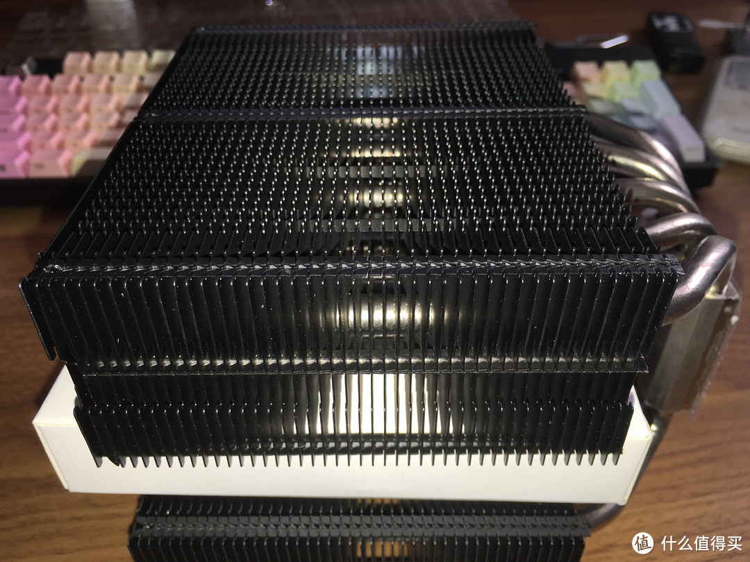 PHANTEKS 追风者 TC14PE 黑色14公分8mm 铜热管散热器 评测