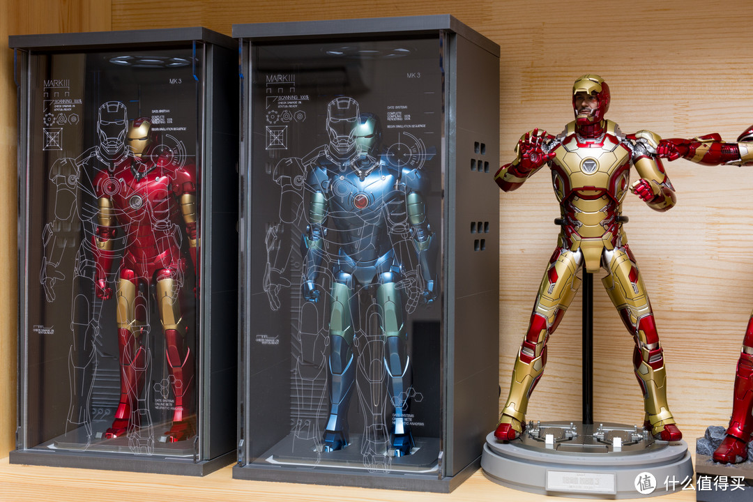 God bless Iron Man！Hottoys 合金版钢铁侠战衣