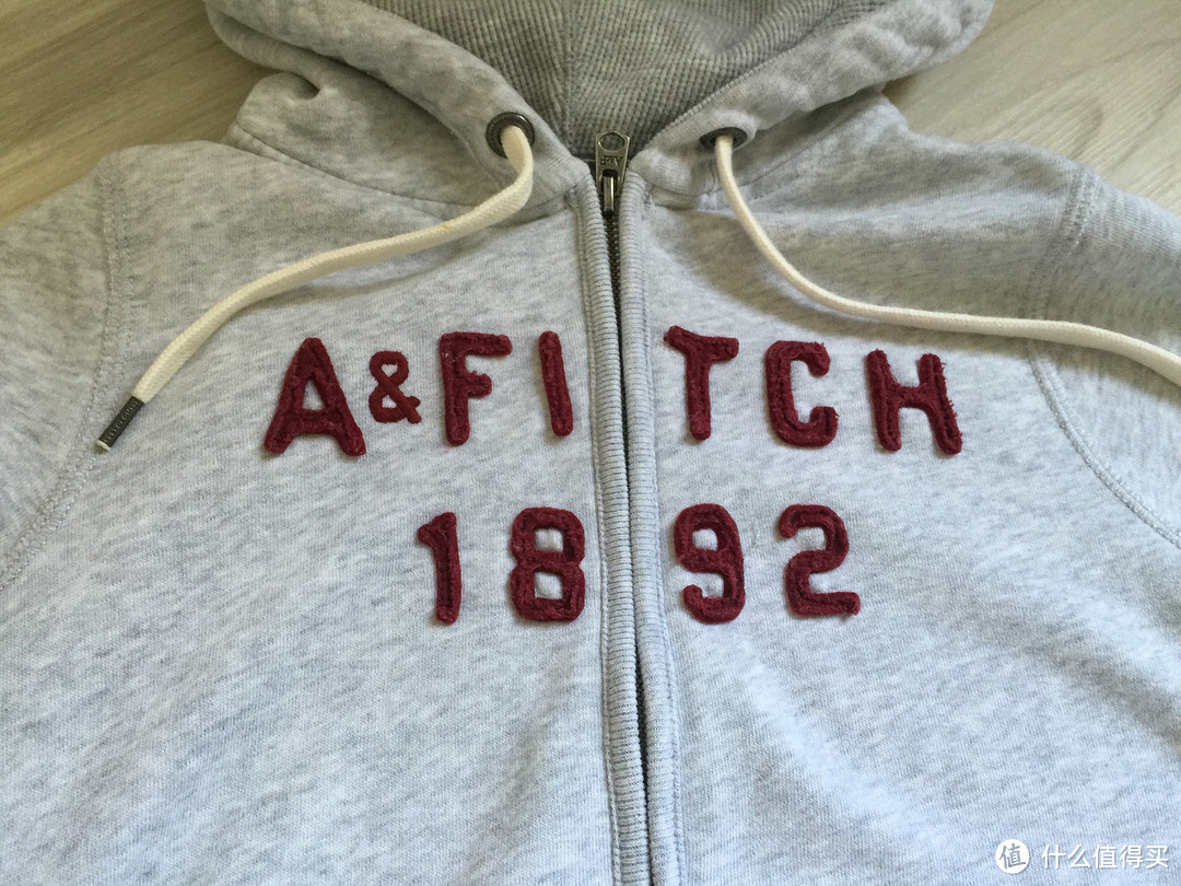 晒Abercrombie&Fitch 全拉链式 帽衫及真人穿着体验（wildfox couture小衫乱入）