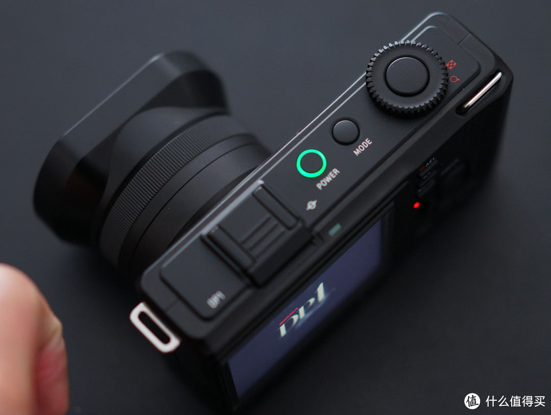 冲动消费的“恶果”：SIGMA 适马 dp1m 相机