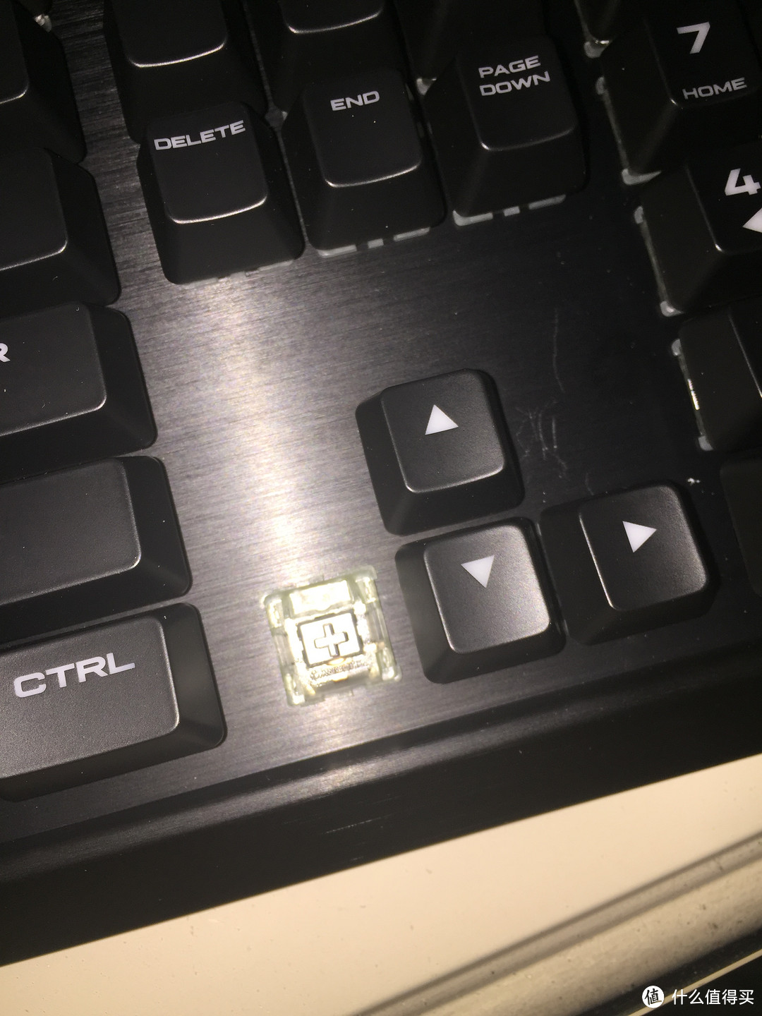 CORSAIR 海盗船 K70 RGB 银轴机械键盘  开箱