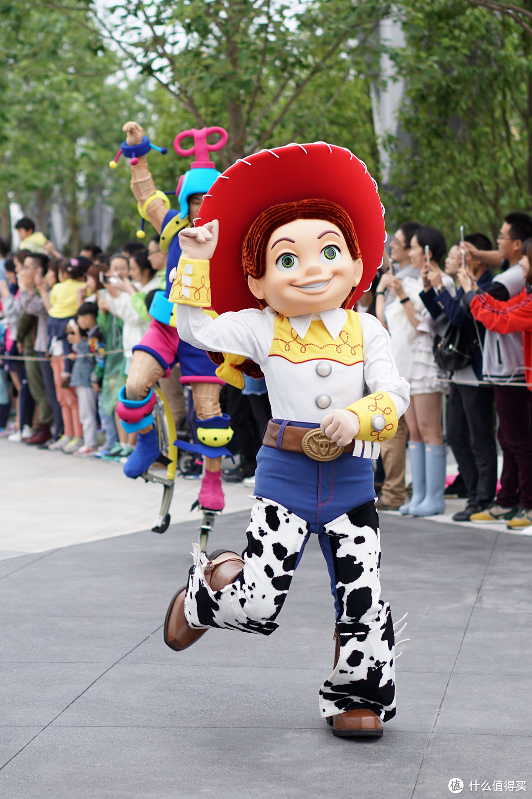 #宝贝计划# 上海迪士尼：奇幻演出大揭秘&超实用带娃游园路线