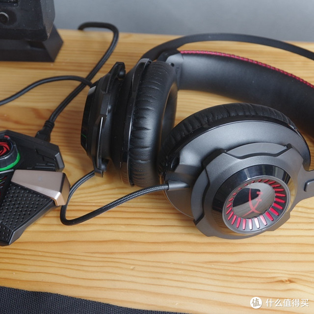 说得更清,听得更远,GAMING更爽:圆刚 GM310 神盾麦克风 & 金士顿 HyperX Cloud Revolver 专业电竞耳机