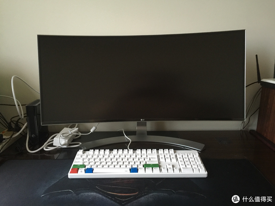 不止是更弯—LG34UC98-W 34英寸LED背光液晶显示器简单开箱评测