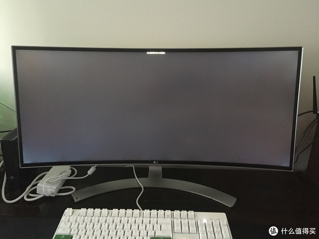 不止是更弯—LG34UC98-W 34英寸LED背光液晶显示器简单开箱评测