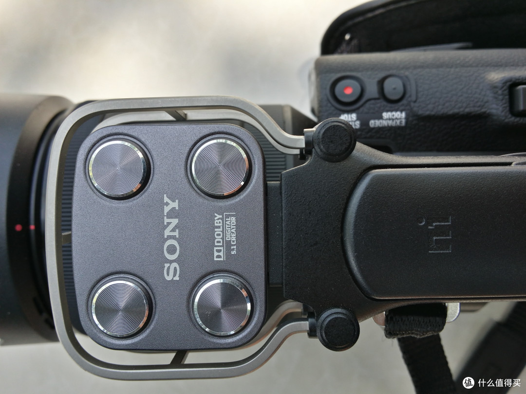 外观秀——SONY 索尼 NEX-VG30E 可换镜头摄录一体机