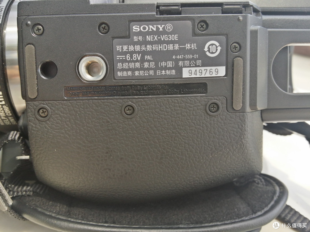 外观秀——SONY 索尼 NEX-VG30E 可换镜头摄录一体机