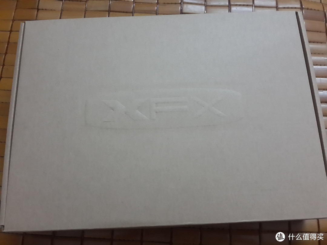 年轻人的再次充值信仰：入手XFX 讯景 R9 370X 4G 黑狼 显卡 开箱评测