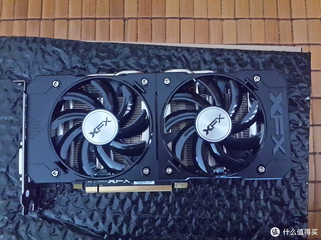 年轻人的再次充值信仰：入手XFX 讯景 R9 370X 4G 黑狼 显卡 开箱评测