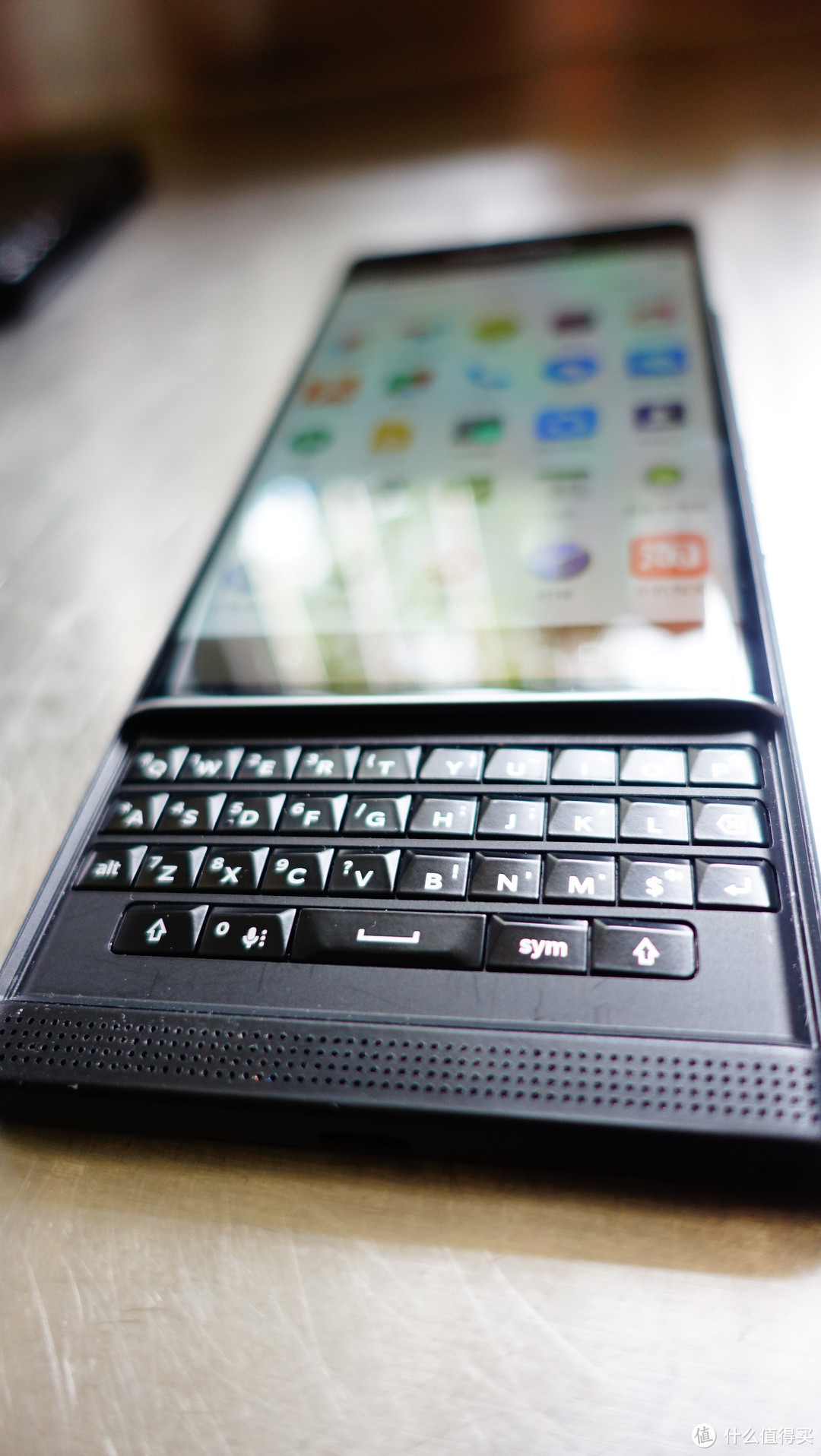 有莓有谱 好用不好用是后话：女莓友的存货与 BlackBerry 黑莓 Priv 智能手机