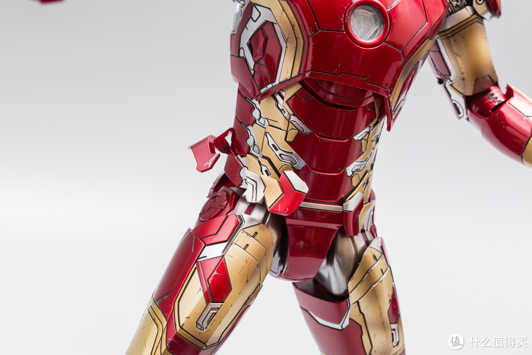 God bless Iron Man！Hottoys 合金版钢铁侠战衣