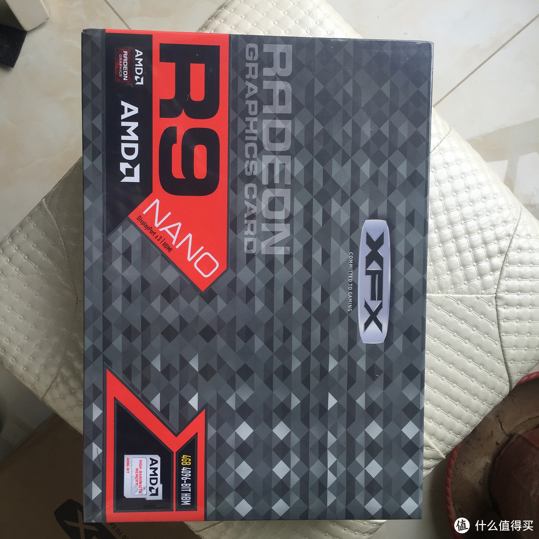 赛车游戏爱好者的 XFX 讯景 AMD R9 NANO 显卡 测评